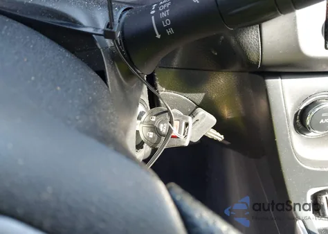 2018 Nissan Sentra S из США, поврежденный, VIN 3N1AB7AP2JY301088